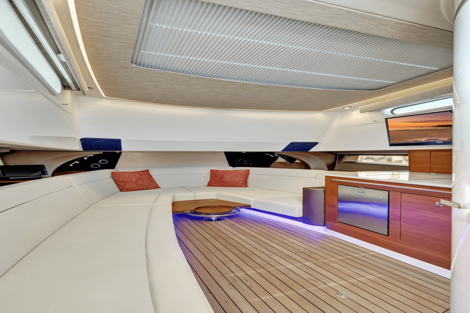 Slide: The Image of Boston Whaler 420 OUTRAGE 2020 - 20