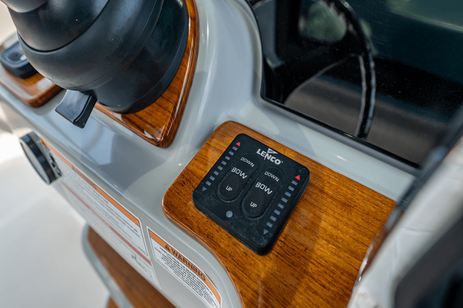 Slide: The Image of Boston Whaler 420 Outrage 2025 - 52