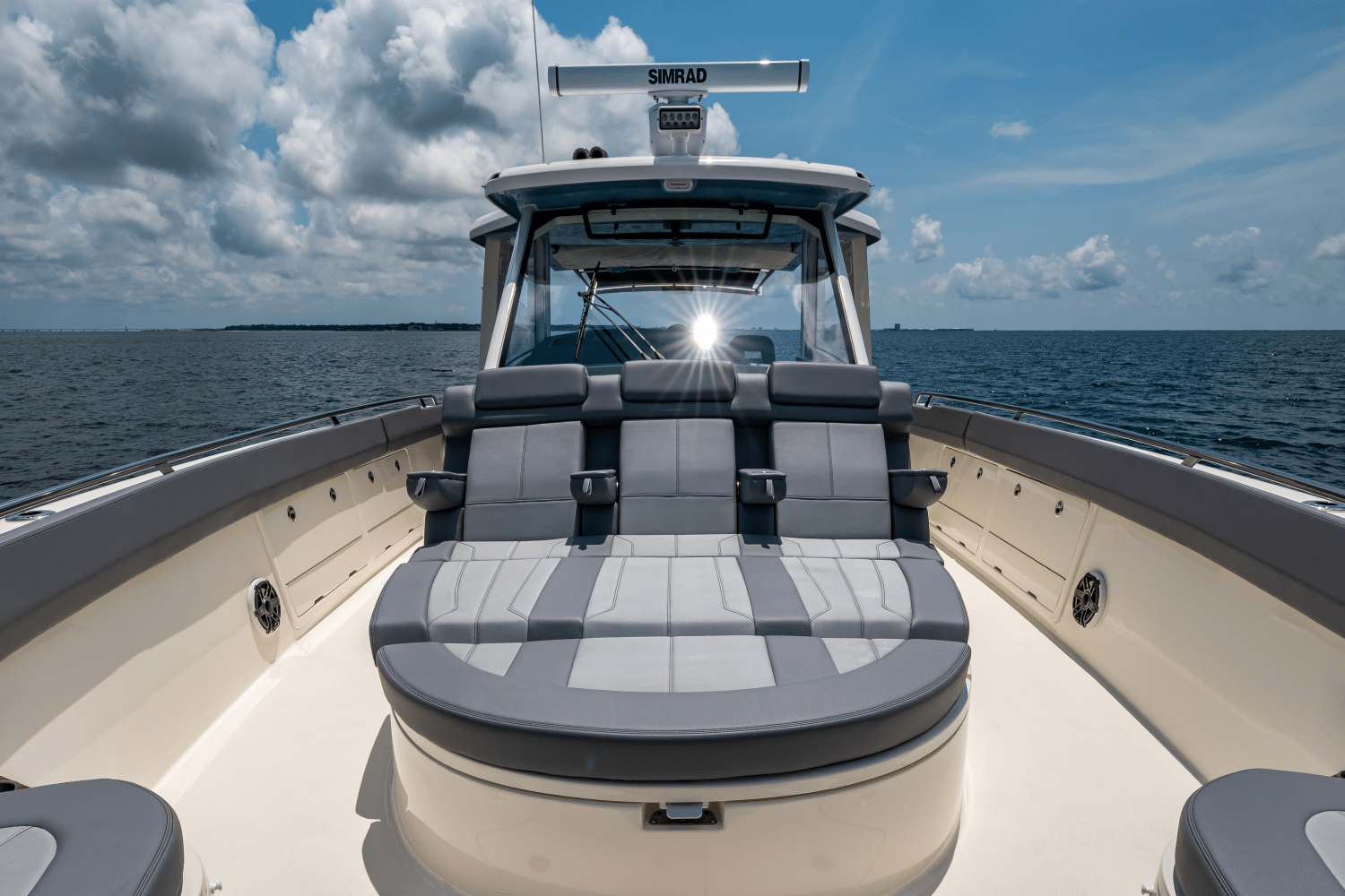 Slide: The Image of Boston Whaler 420 Outrage 2025 - 71