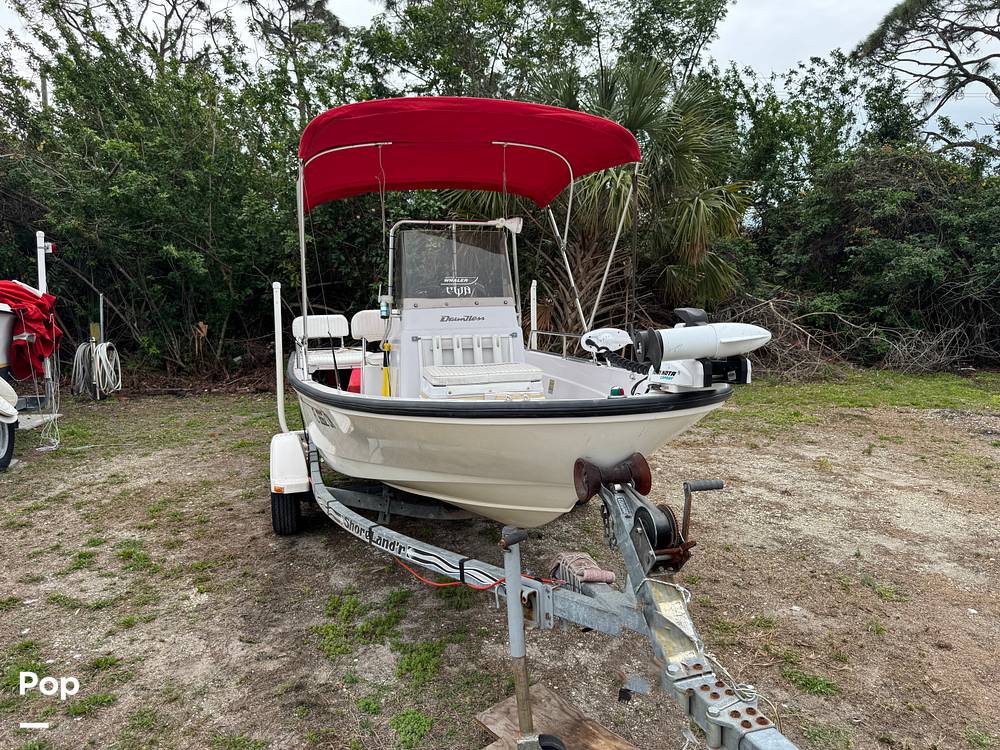 Slide: The Image of Boston Whaler Dauntless 15 1996 - 1