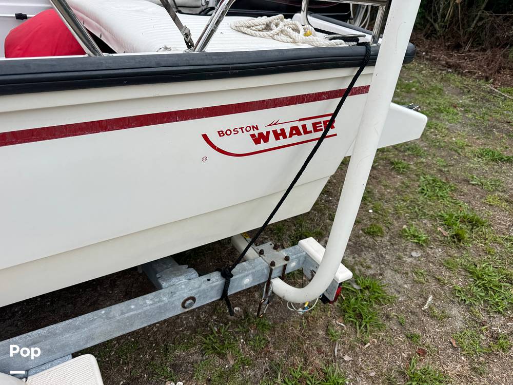 Slide: The Image of Boston Whaler Dauntless 15 1996 - 12