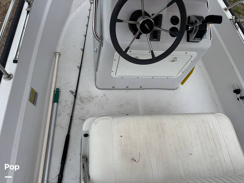 Slide: The Image of Boston Whaler Dauntless 15 1996 - 27