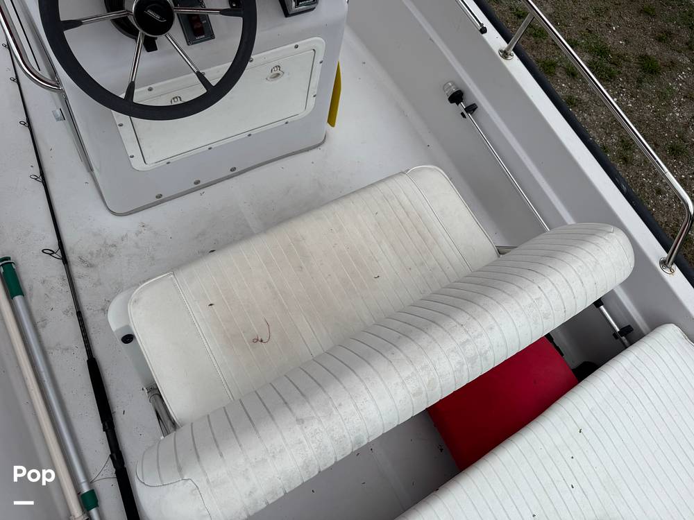 Slide: The Image of Boston Whaler Dauntless 15 1996 - 28