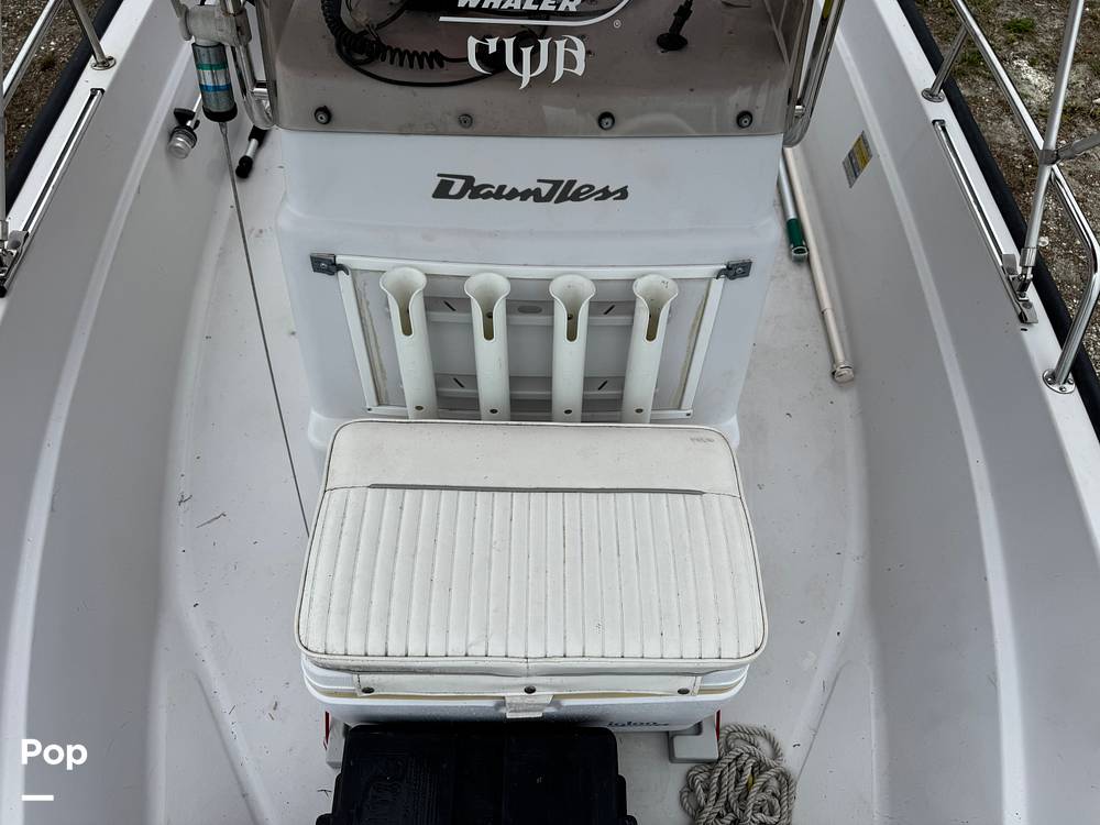 Slide: The Image of Boston Whaler Dauntless 15 1996 - 41