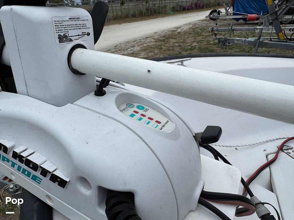Slide: The Image of Boston Whaler Dauntless 15 1996 - 53