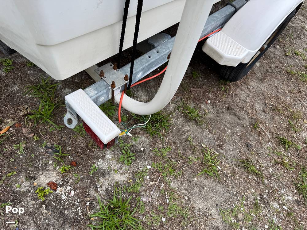 Slide: The Image of Boston Whaler Dauntless 15 1996 - 67