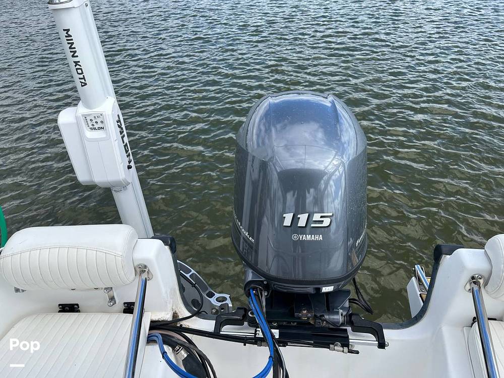 Slide: The Image of Boston Whaler Dauntless 17 1997 - 11