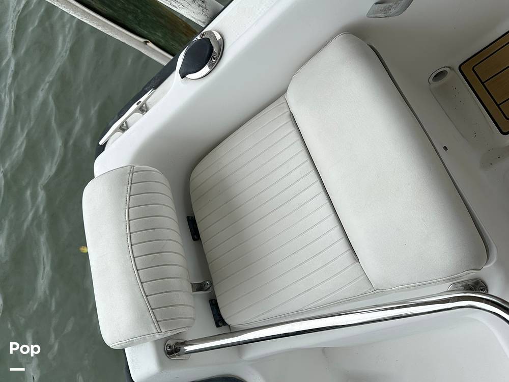 Slide: The Image of Boston Whaler Dauntless 17 1997 - 19