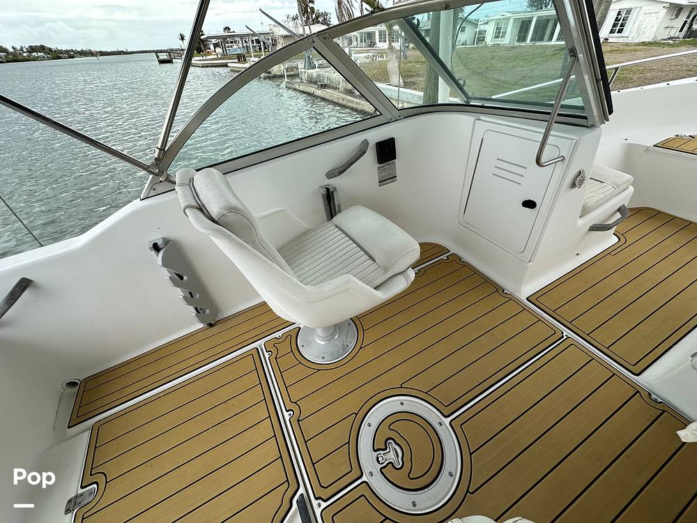 Slide: The Image of Boston Whaler Dauntless 17 1997 - 32