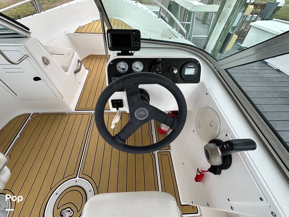 Slide: The Image of Boston Whaler Dauntless 17 1997 - 34