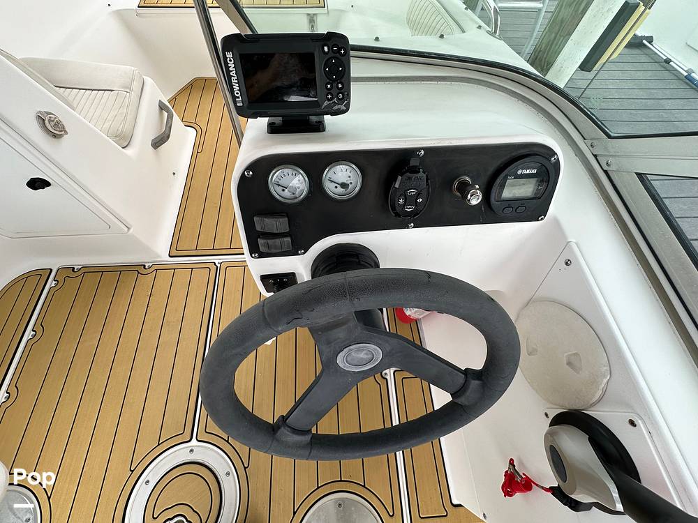 Slide: The Image of Boston Whaler Dauntless 17 1997 - 35