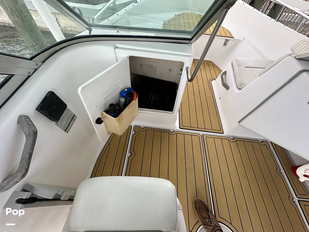 Slide: The Image of Boston Whaler Dauntless 17 1997 - 8