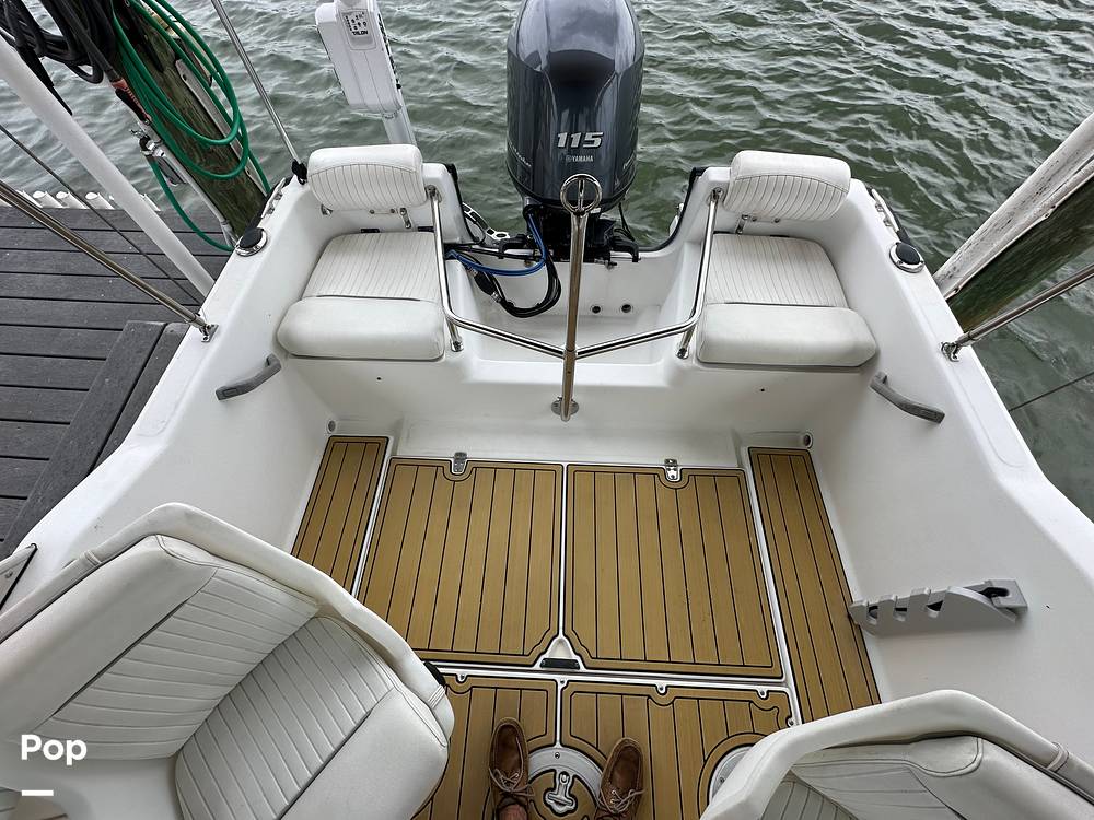 Slide: The Image of Boston Whaler Dauntless 17 1997 - 9