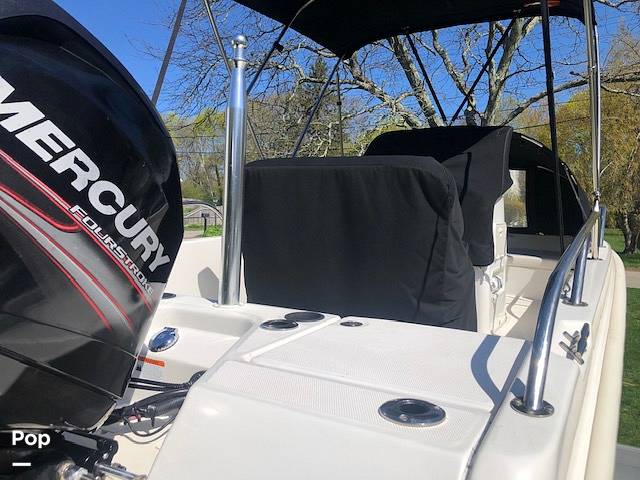 Slide: The Image of Boston Whaler Dauntless 170 2014 - 15421072