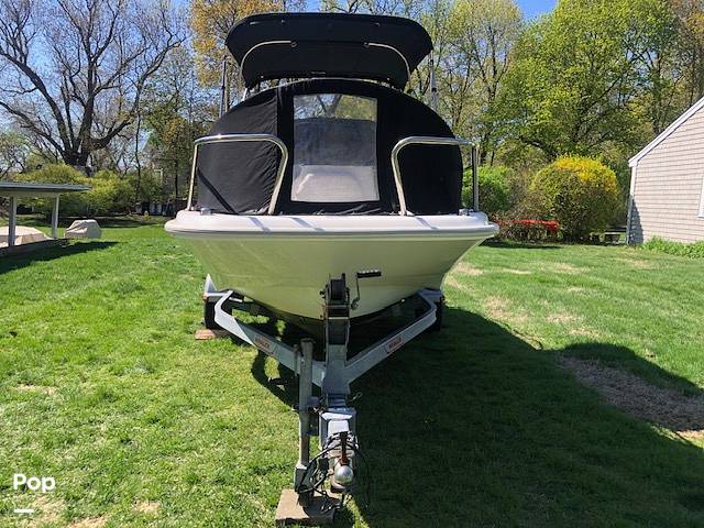Slide: The Image of Boston Whaler Dauntless 170 2014 - 15421075