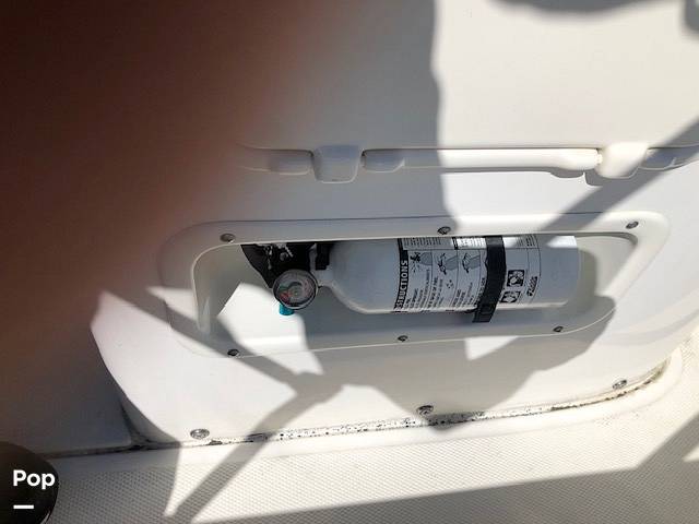 Slide: The Image of Boston Whaler Dauntless 170 2014 - 15421082