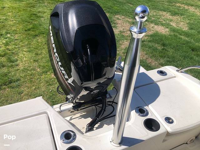 Slide: The Image of Boston Whaler Dauntless 170 2014 - 15421084