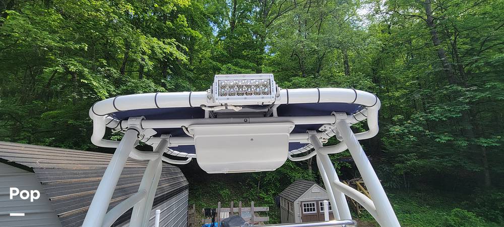 Slide: The Image of Boston Whaler DAUNTLESS 22 2000 - 15413362