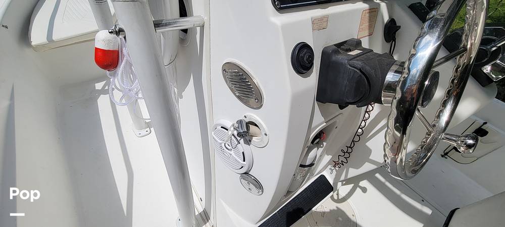 Slide: The Image of Boston Whaler DAUNTLESS 22 2000 - 15413368