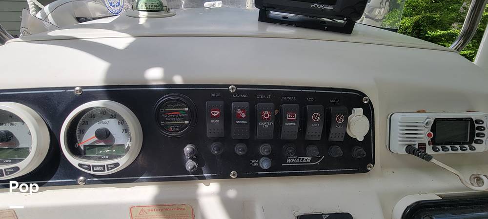 Slide: The Image of Boston Whaler DAUNTLESS 22 2000 - 15413370