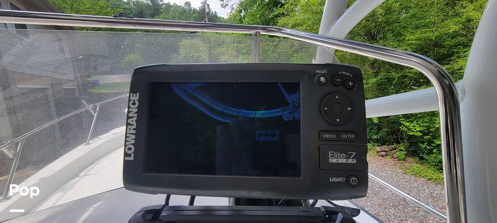 Slide: The Image of Boston Whaler DAUNTLESS 22 2000 - 15413374