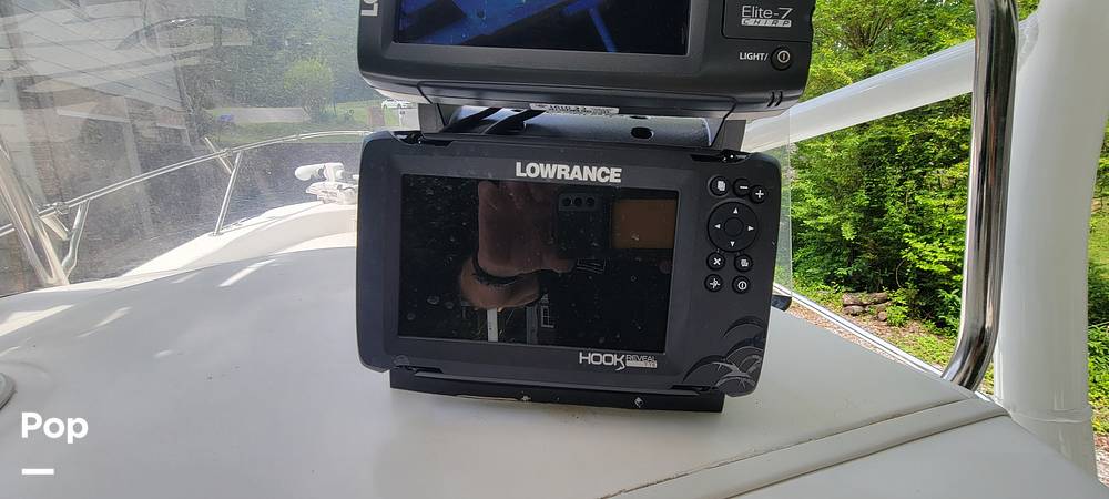 Slide: The Image of Boston Whaler DAUNTLESS 22 2000 - 15413375