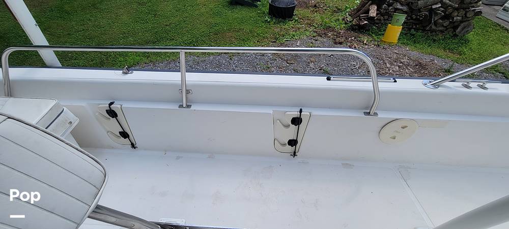 Slide: The Image of Boston Whaler DAUNTLESS 22 2000 - 15413379