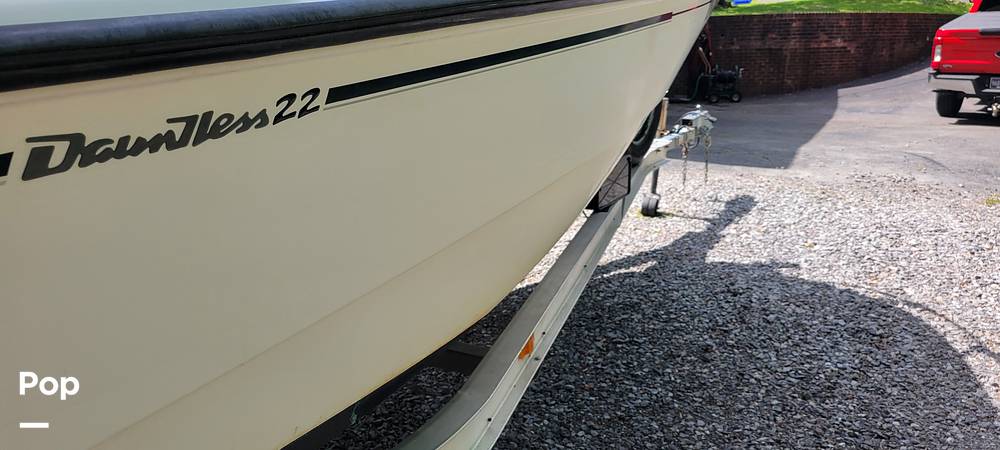 Slide: The Image of Boston Whaler DAUNTLESS 22 2000 - 15413403