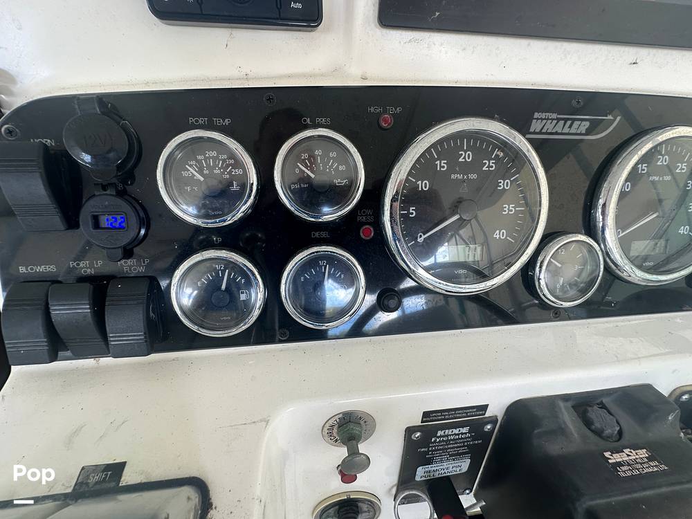 Slide: The Image of Boston Whaler Defiance 2000 - 14398871