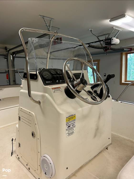 Slide: The Image of Boston Whaler Montauk 170 2016 - 15592055