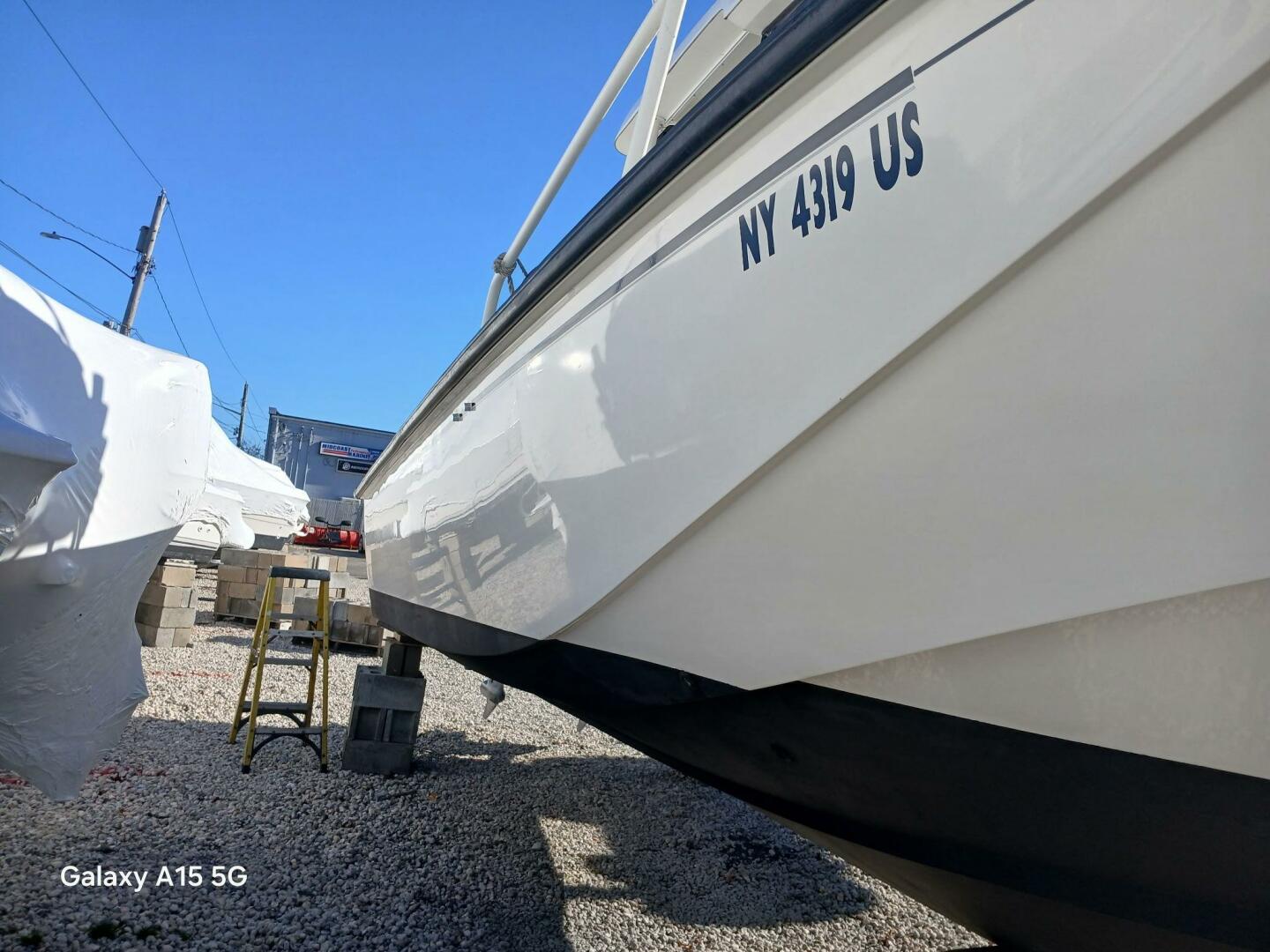 Slide: The Image of Boston Whaler Offshore 1998 - 5171690
