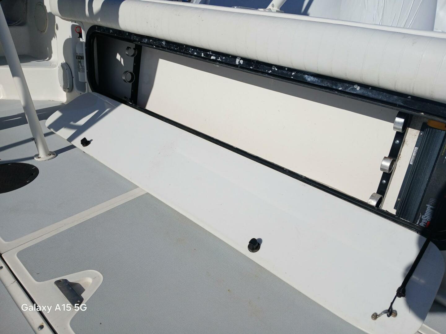 Slide: The Image of Boston Whaler Offshore 1998 - 5171700