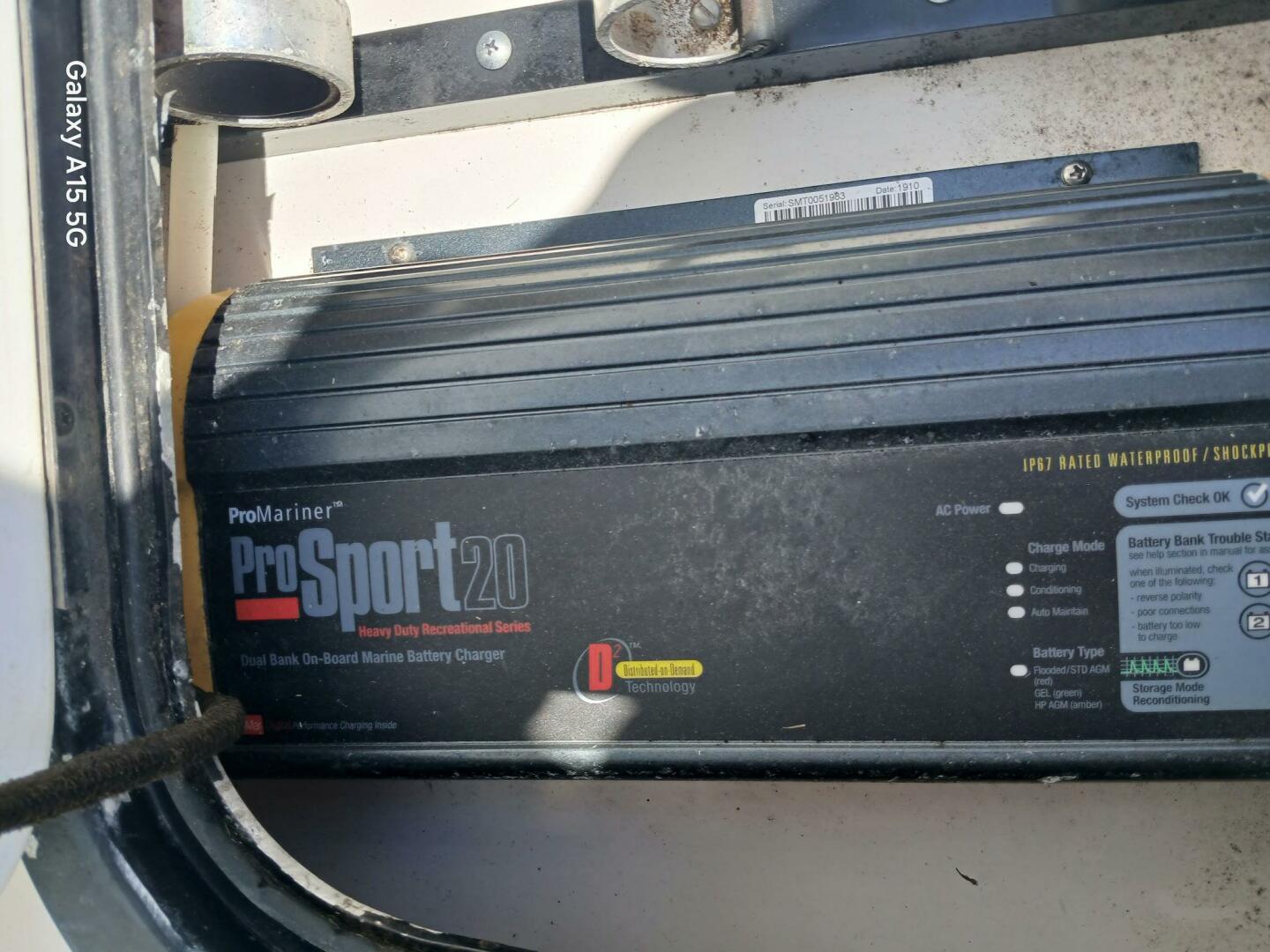 Slide: The Image of Boston Whaler Offshore 1998 - 5171701