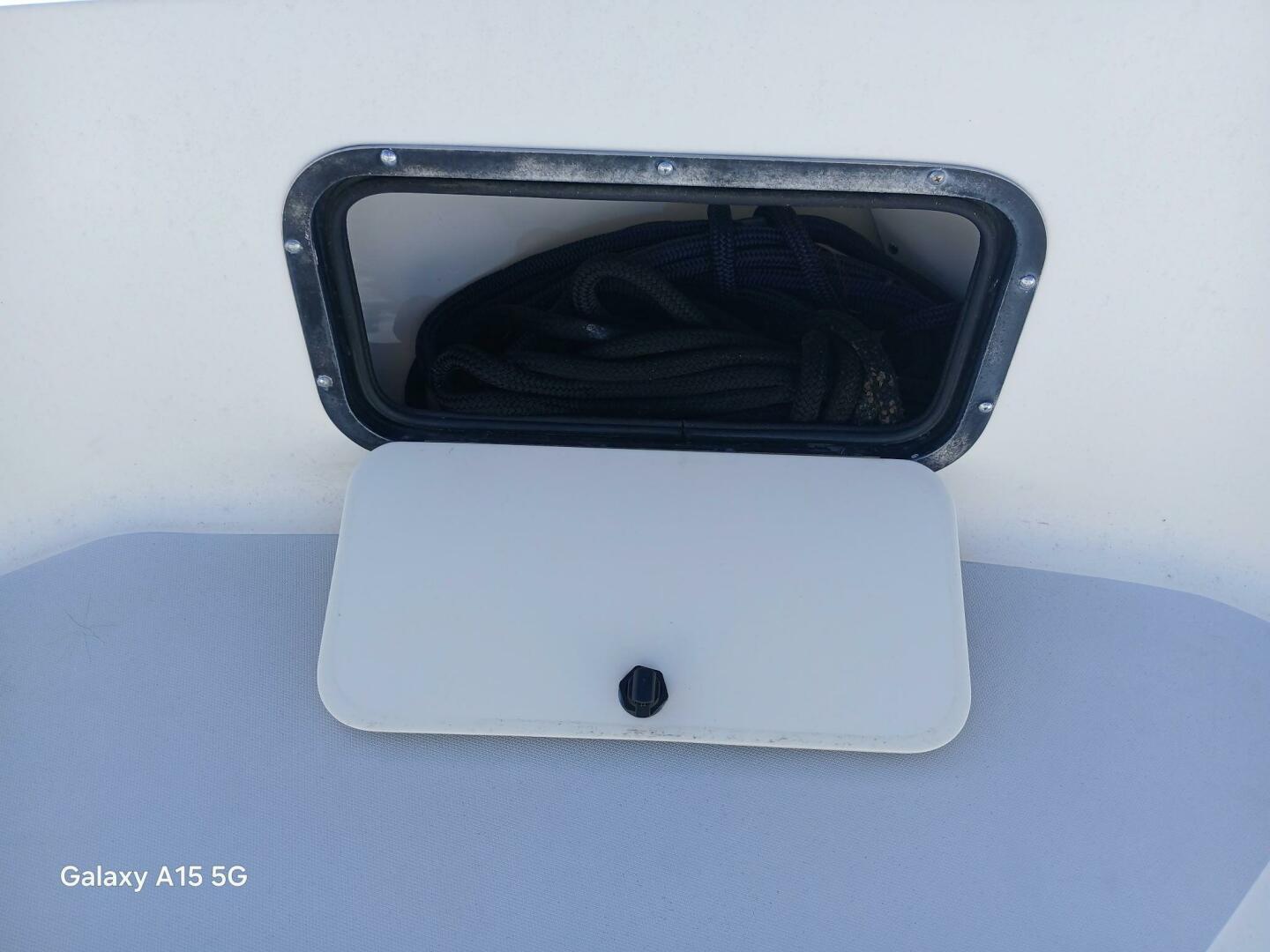 Slide: The Image of Boston Whaler Offshore 1998 - 5171717