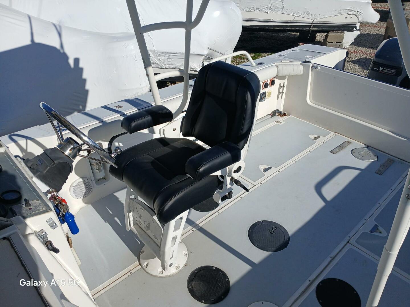 Slide: The Image of Boston Whaler Offshore 1998 - 5171718