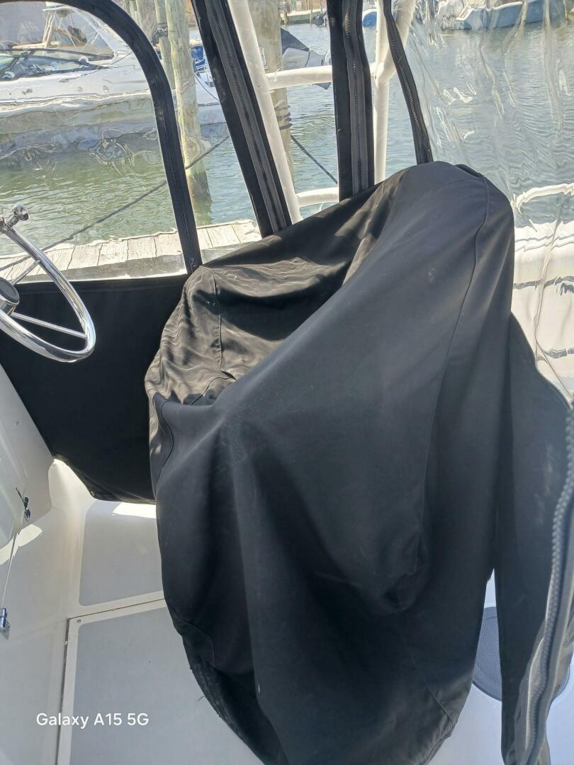Slide: The Image of Boston Whaler Offshore 1998 - 5171682