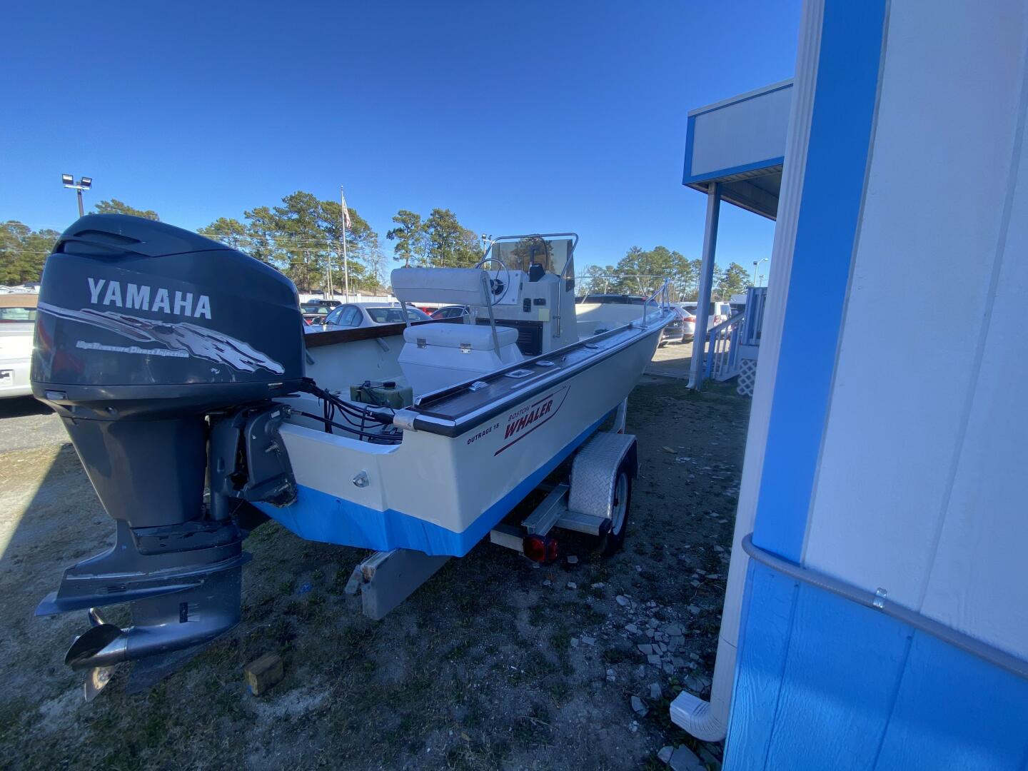 Slide: The Image of Boston Whaler Outrage 1984 - 4120173