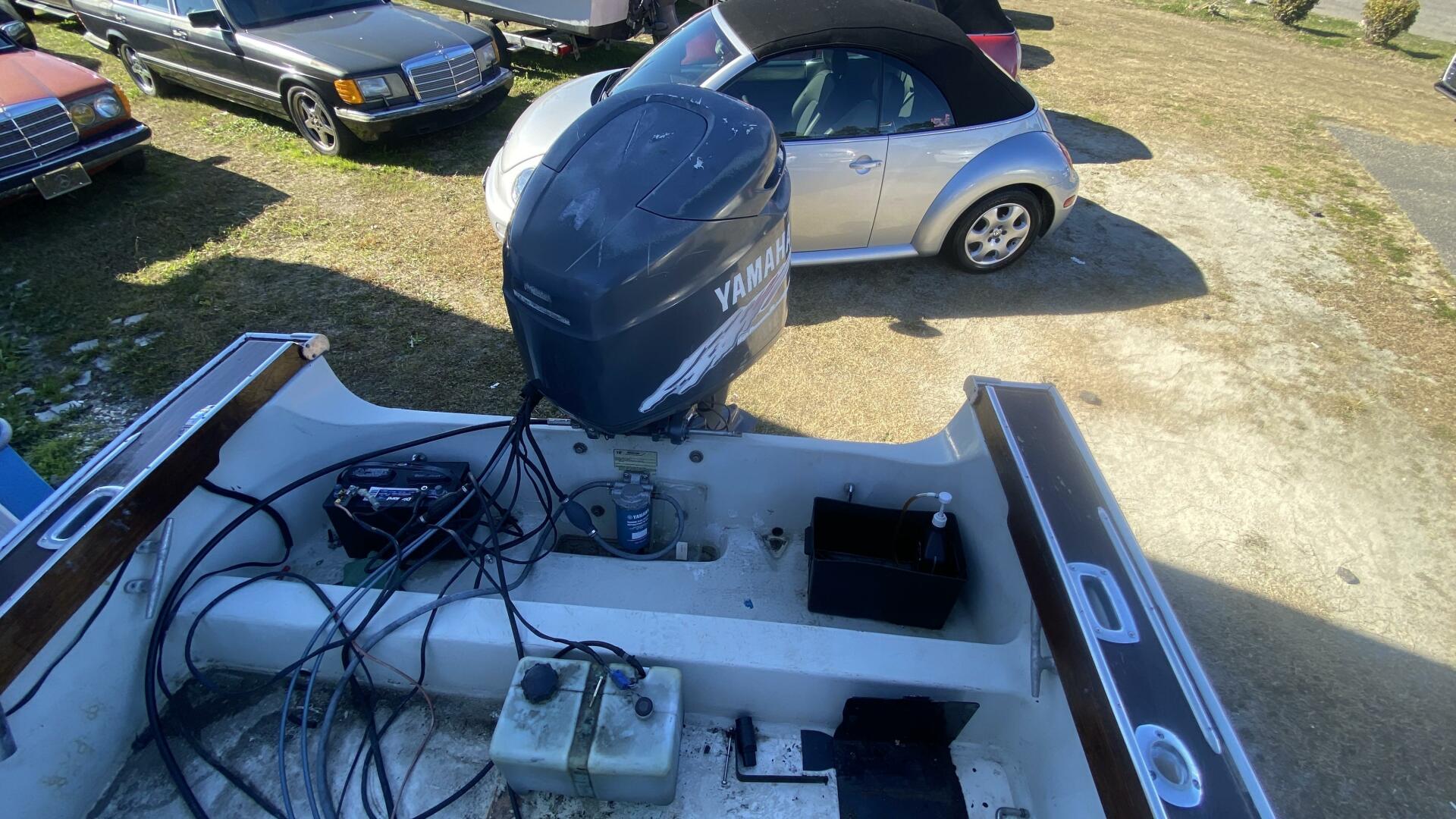 Slide: The Image of Boston Whaler Outrage 1984 - 4119443