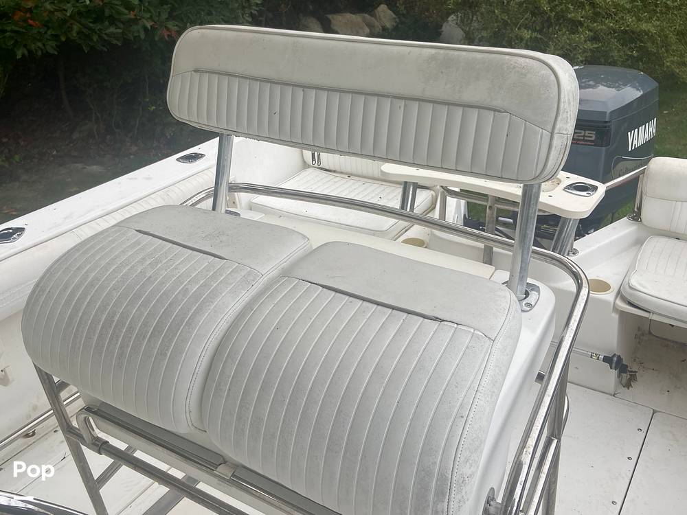 Slide: The Image of Boston Whaler Outrage 21 2001 - 13945950