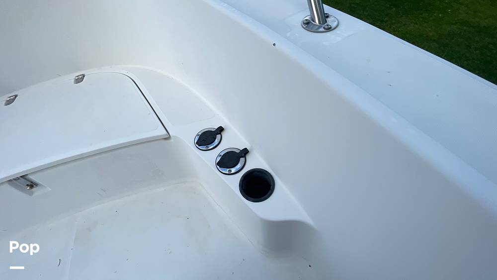 Slide: The Image of Boston Whaler Outrage 21 2001 - 14306669