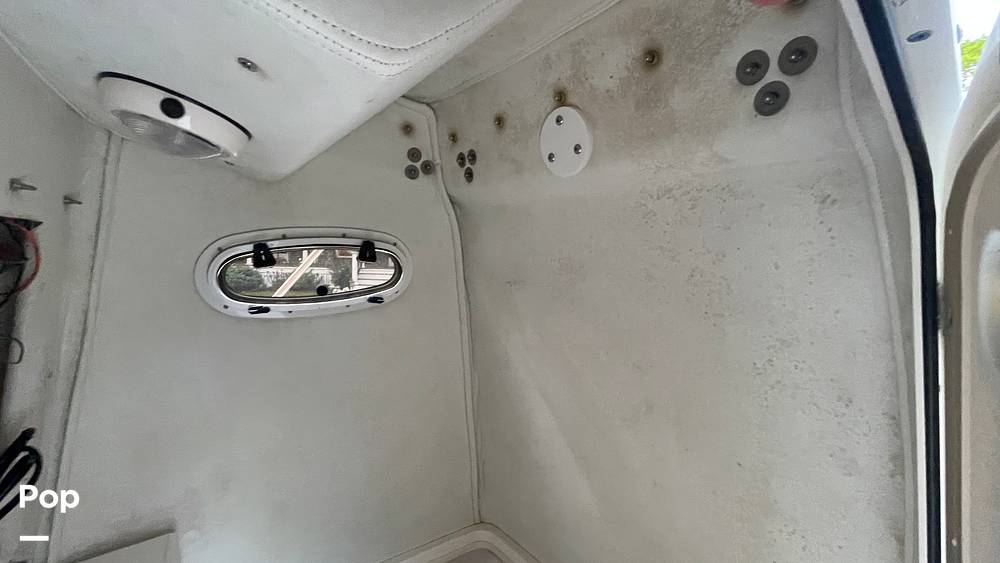 Slide: The Image of Boston Whaler Outrage 21 2001 - 14306670