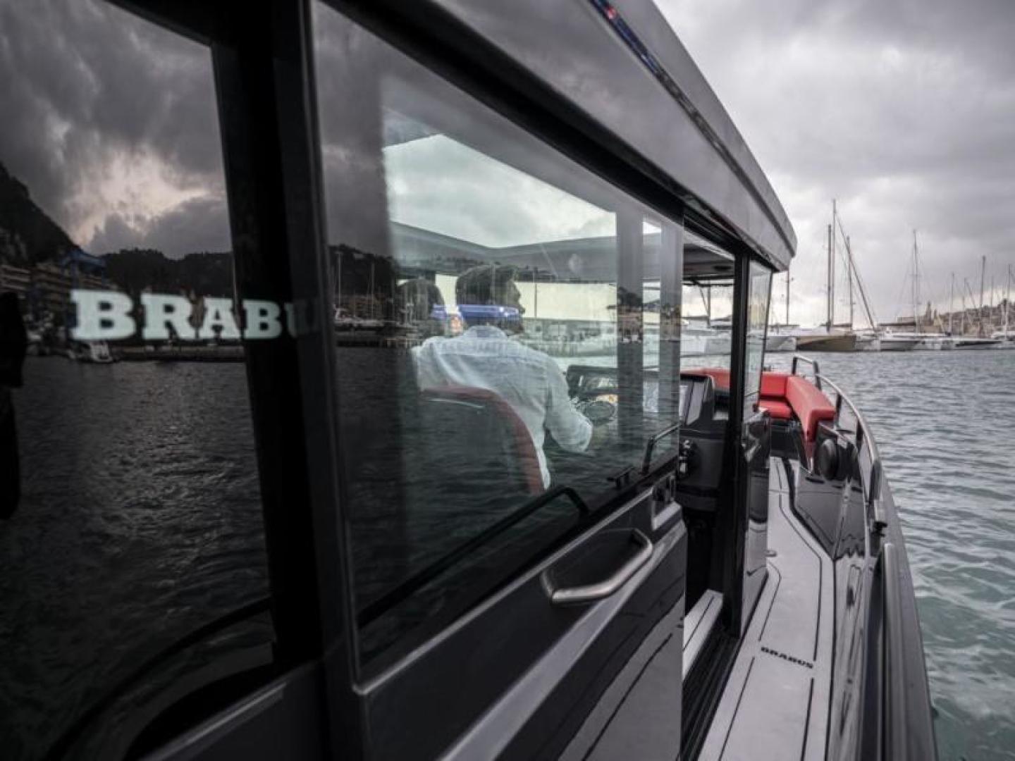 Slide: The Image of Brabus Shadow 500 Cabin 2023 - 3426659