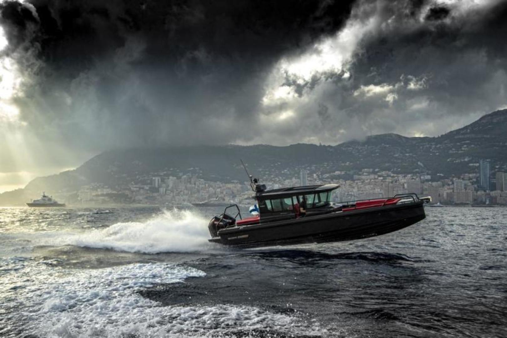 Slide: The Image of Brabus Shadow 500 Cabin 2023 - 3426642