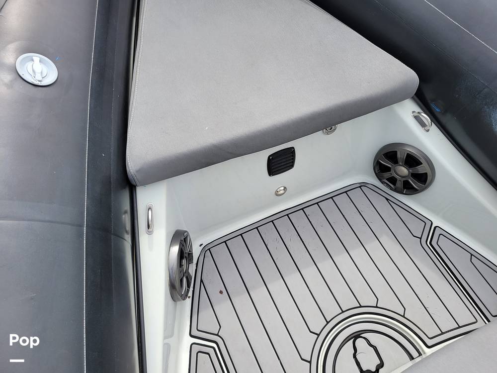 Slide: The Image of Brig Navigator Adventurer 570H 2019 - 15370239