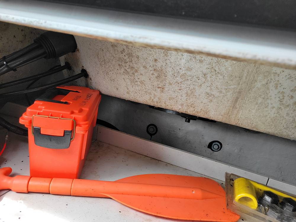 Slide: The Image of Brig Navigator Adventurer 570H 2019 - 15370251