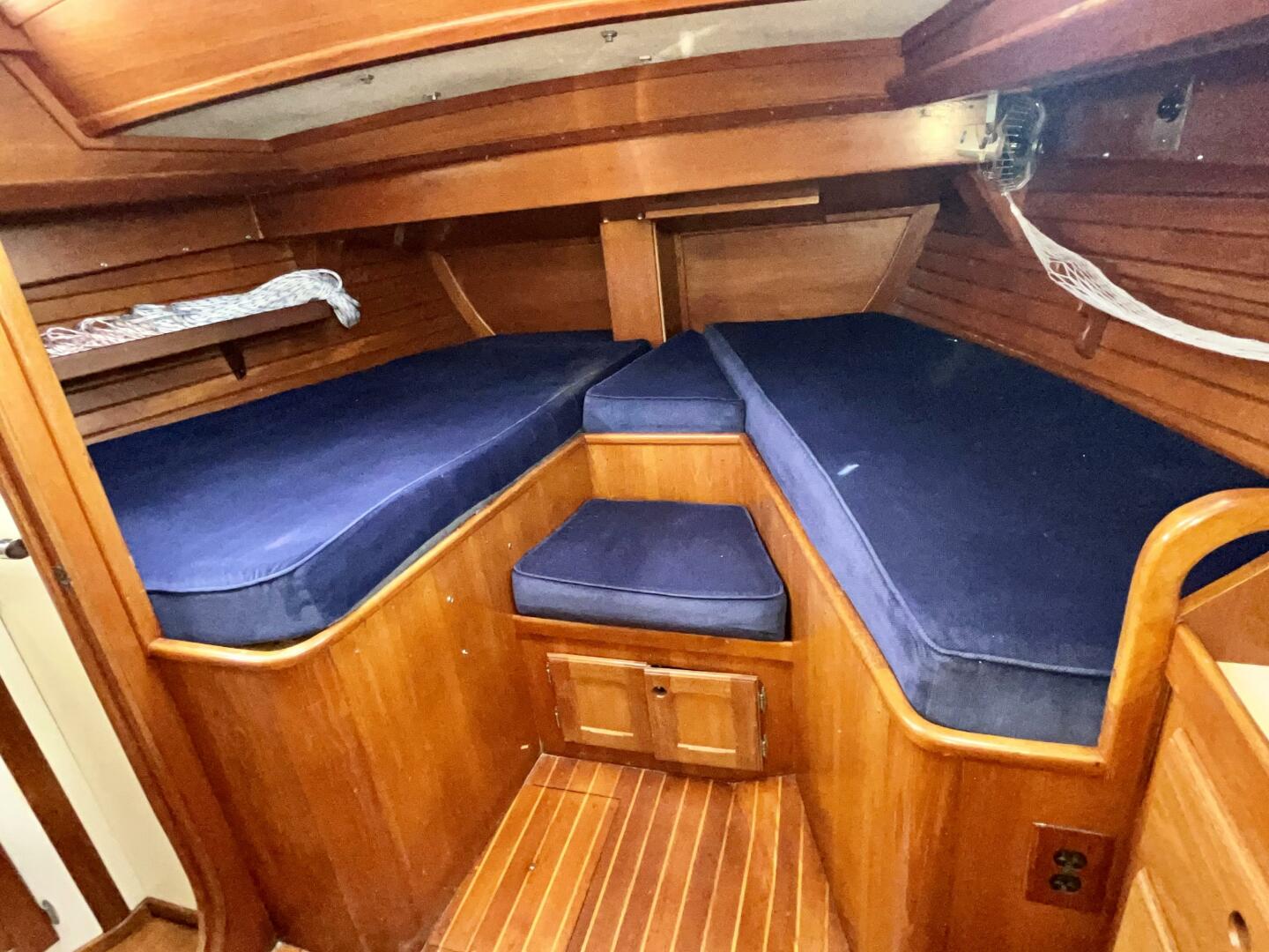 Slide: The Image of Bristol 45.5 1983 - 5285790