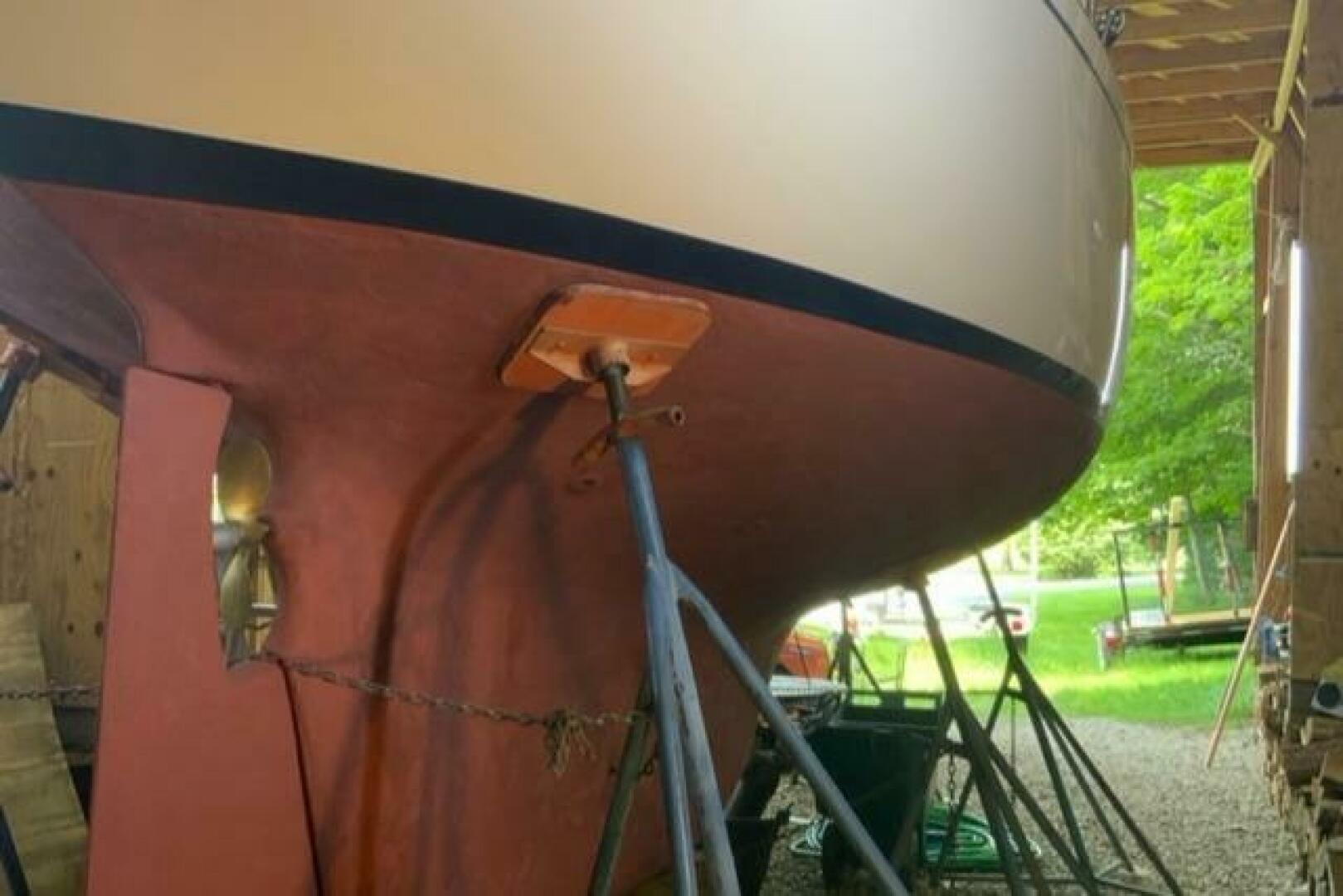 Slide: The Image of Bristol Sloop 1981 - 5146243