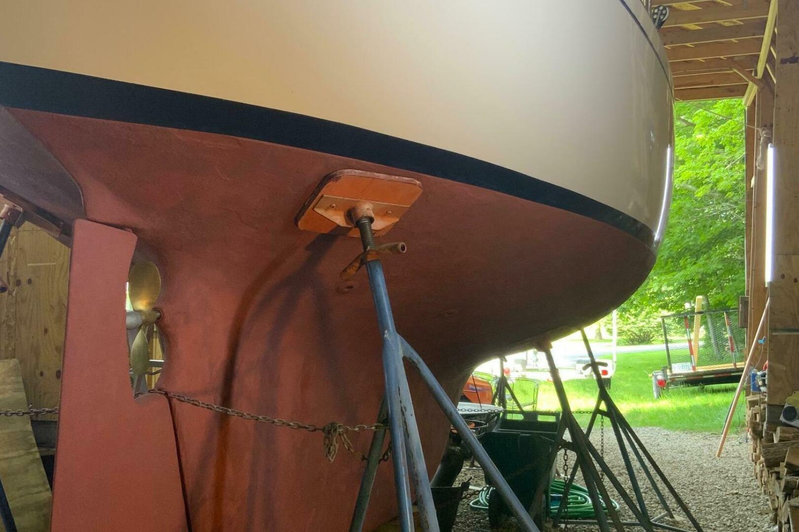 Slide: The Image of Bristol Sloop 1981 - 5146245