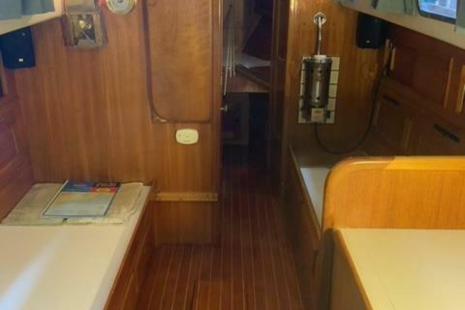 Slide: The Image of Bristol Sloop 1981 - 5146279