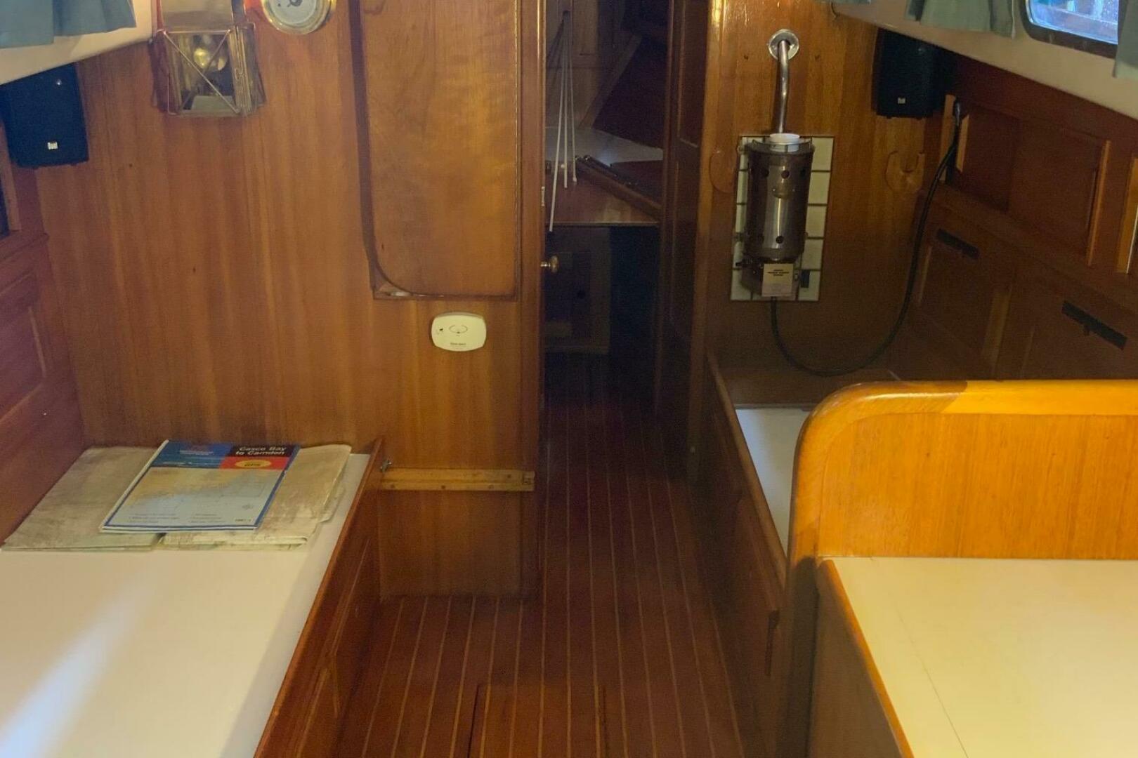 Slide: The Image of Bristol Sloop 1981 - 5146284